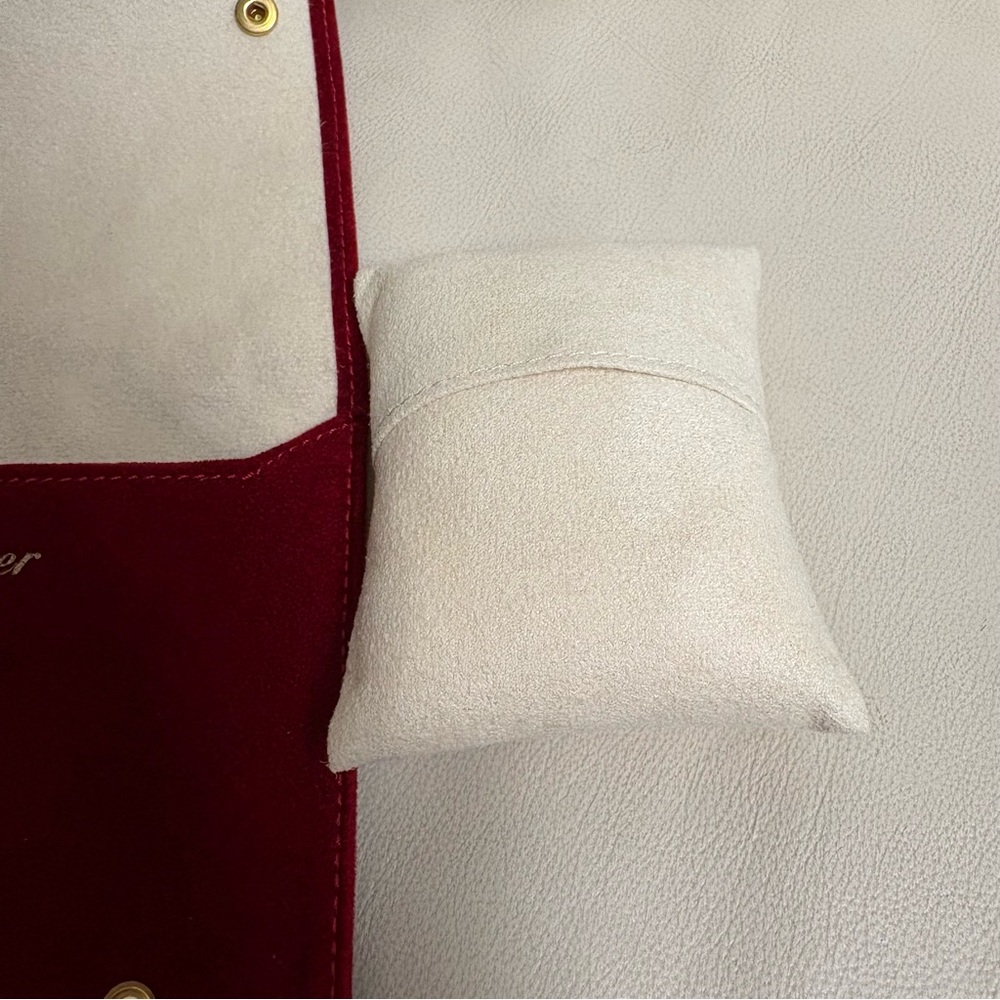 CARTIER Red Travel Pouch w/ Jewelry Pillow Snap Closure - Picture 12 of 13